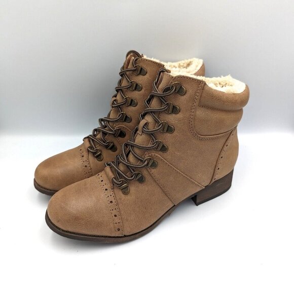 Buckle BKE Cameo Cap Toe Hiking Boots Shearling Lined Brogue Women's 9 (39) - Picture 4 of 9